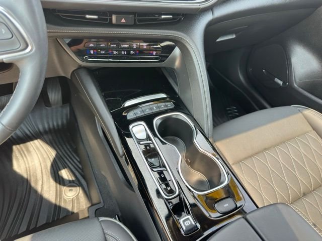Used 2023  Buick Avenir image 23