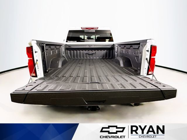 New 2026 Summit White Chevrolet LTZ image 28
