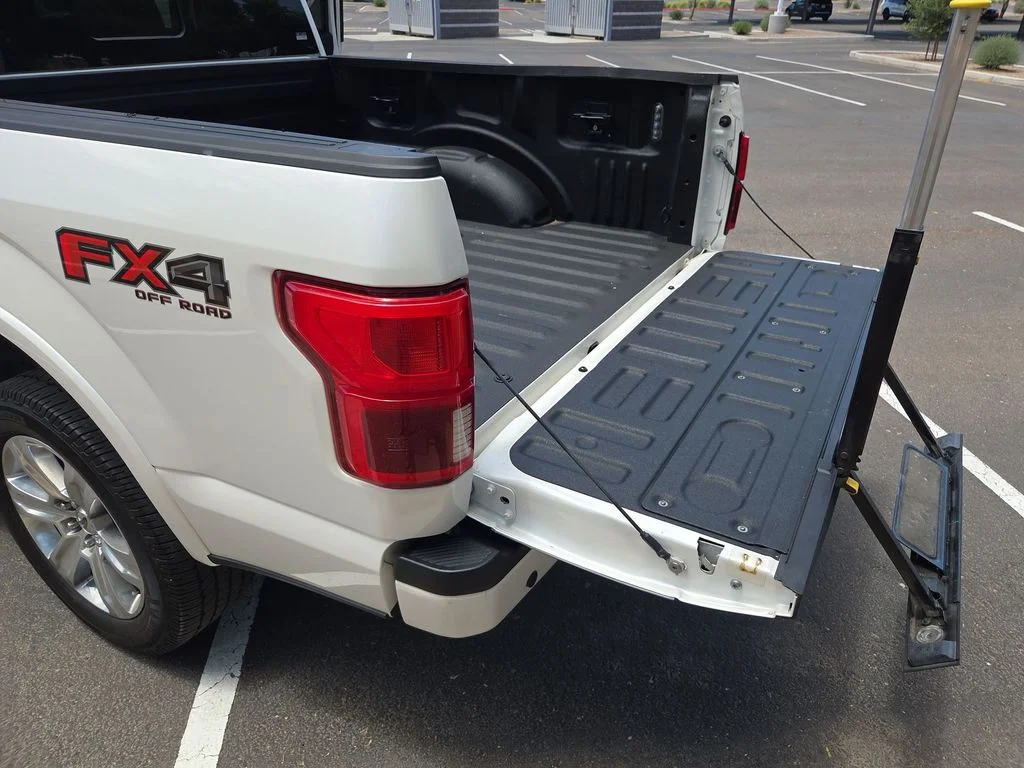 Used 2018 White Ford Platinum image 26