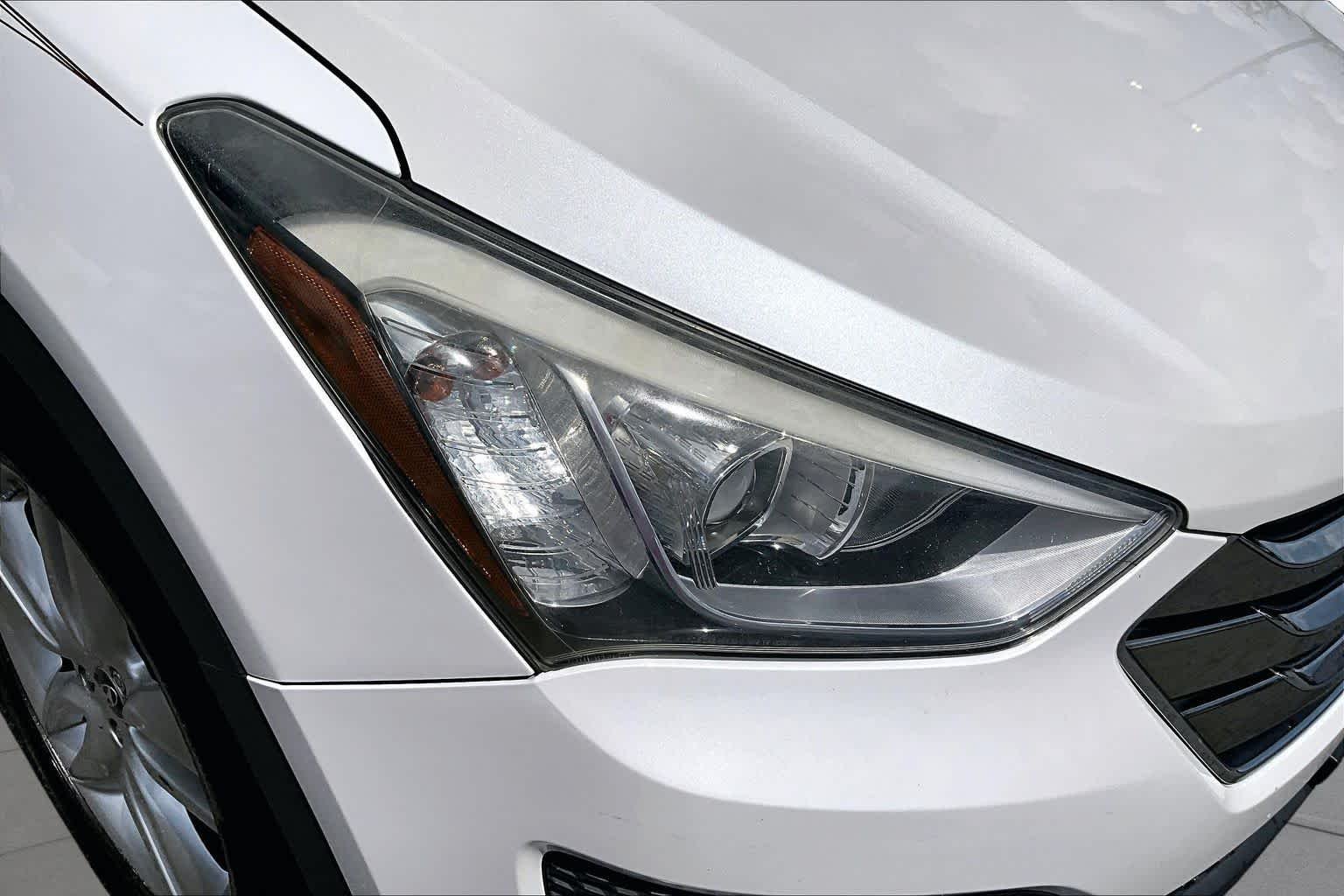 Used 2014 Frost White Pearl Hyundai  image 26