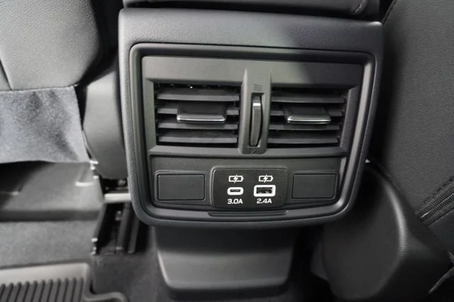 New 2026 SAPPHIRE BLUE PEARL Subaru Premium image 24