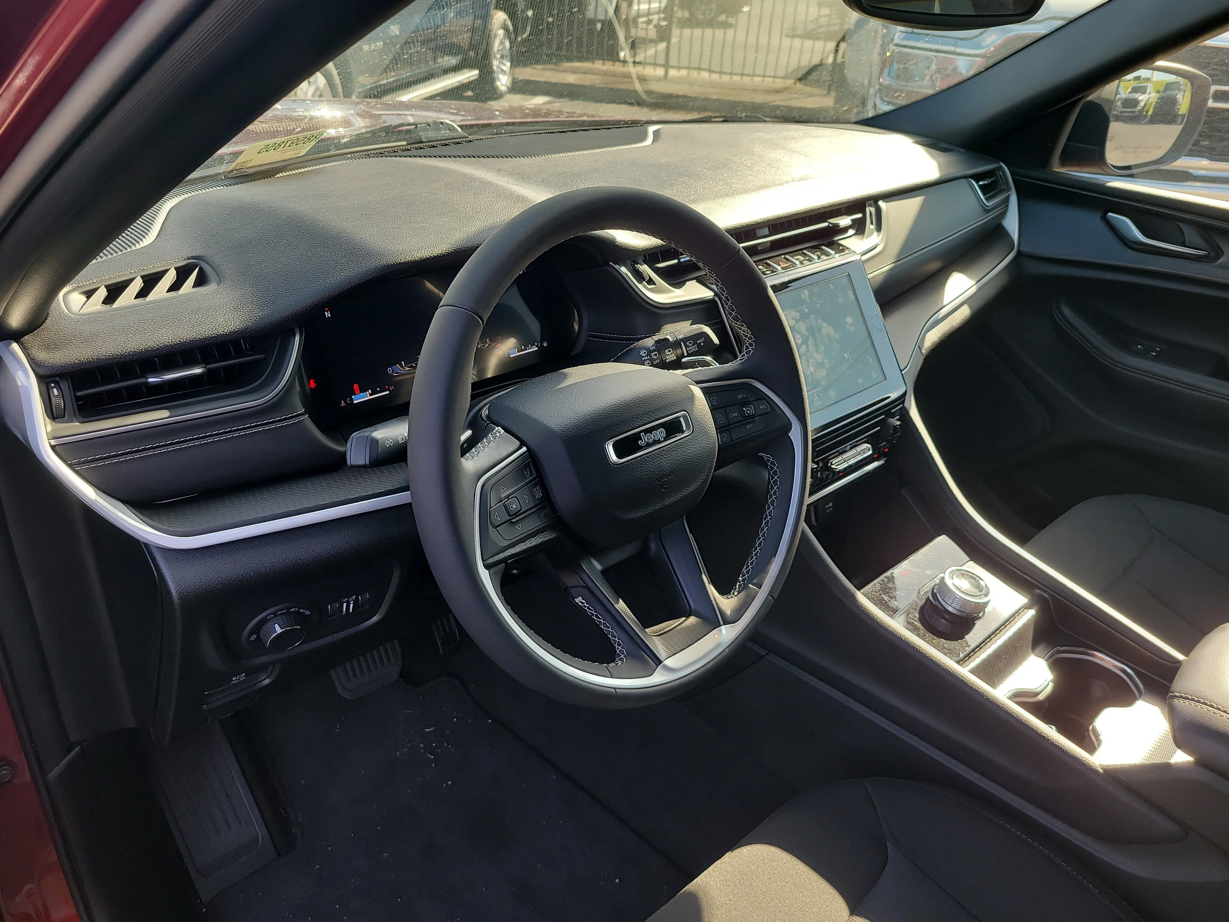 Used 2024 Velvet Red Pearlcoat Jeep Laredo image 20
