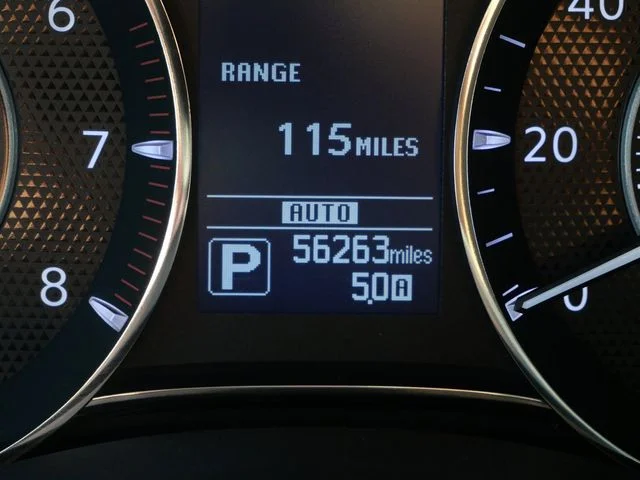 Used 2019 Blue Pearl Nissan SV image 22