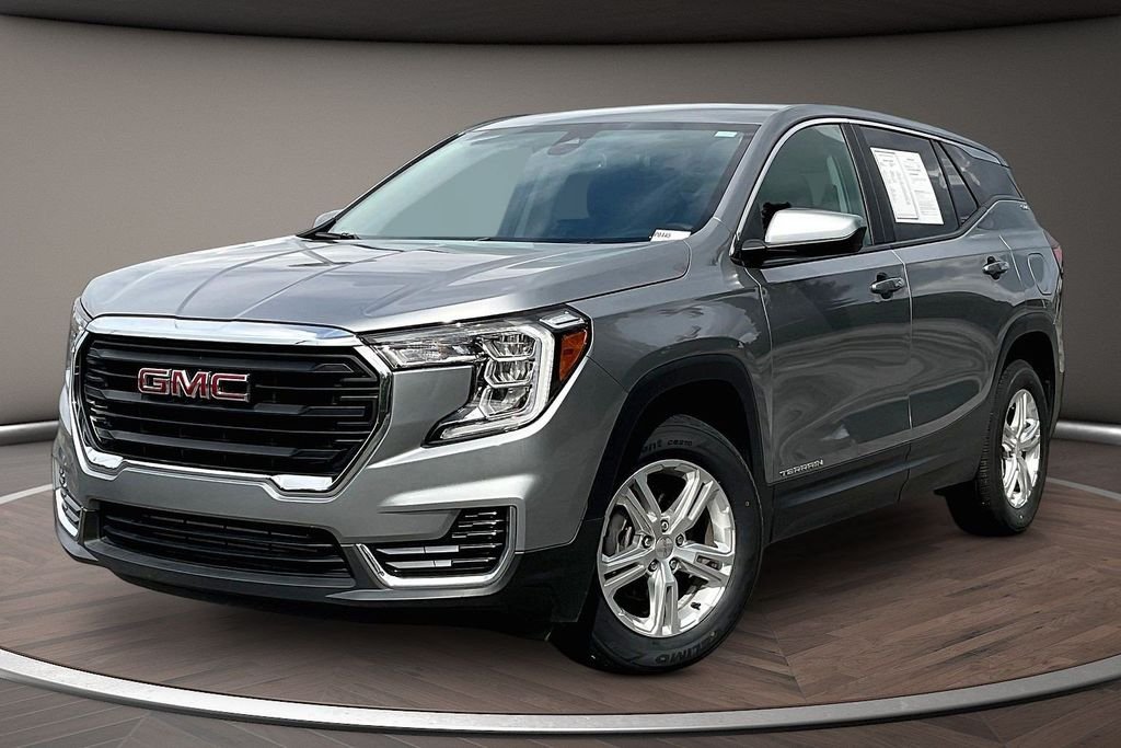 Used 2024 Silver GMC SLE image 3
