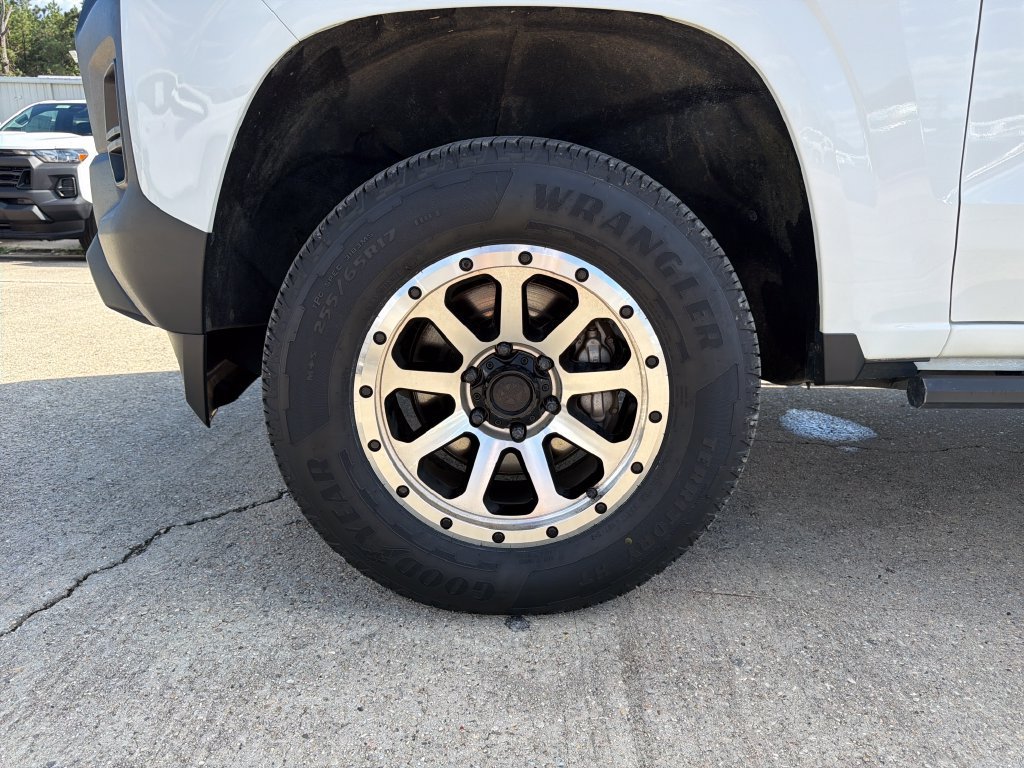 2024 Chevrolet Colorado Work Truck - Photo 29