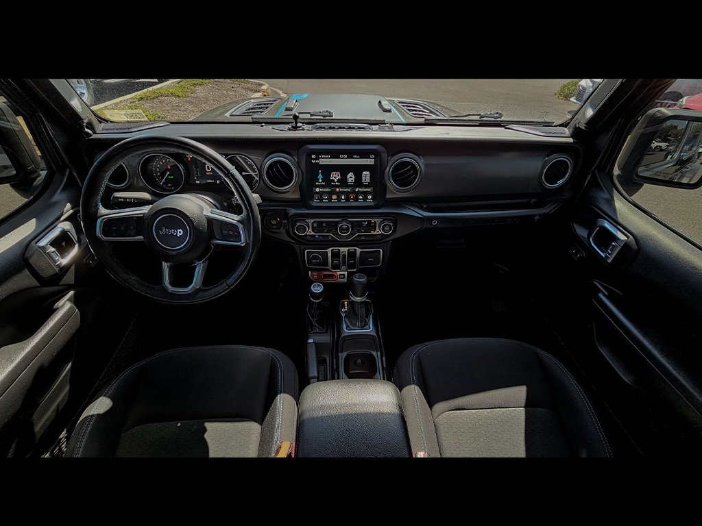 Used 2022 Gray Jeep Unlimited Rubicon 4xe image 22