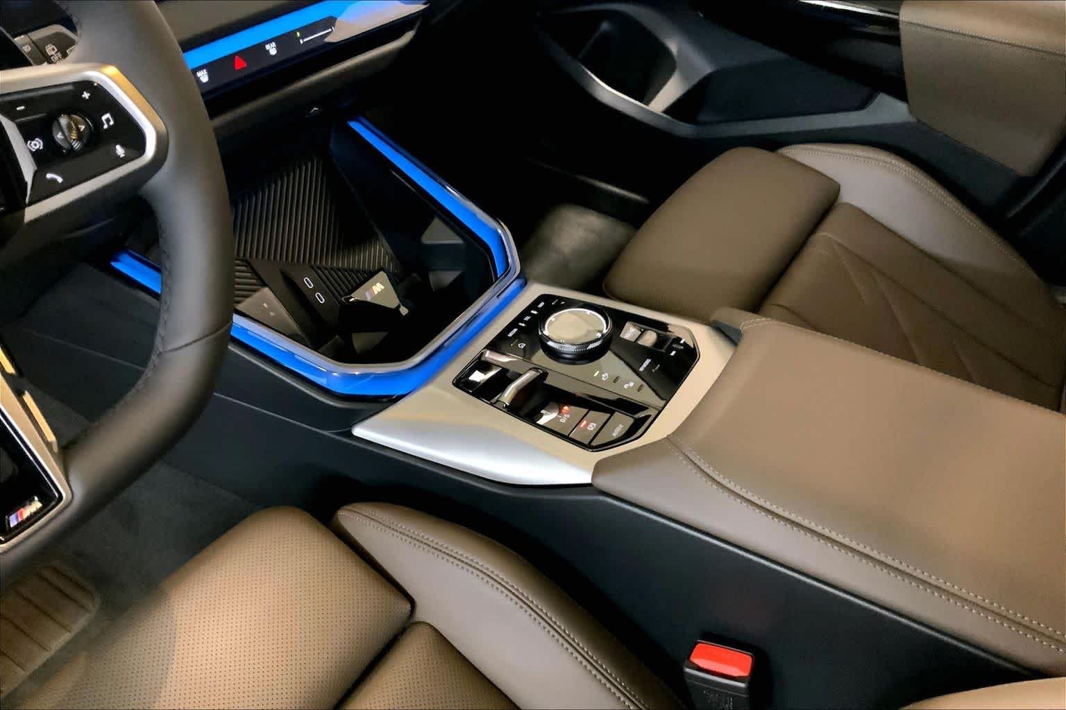 New 2026 Tanzanite Blue II Metallic BMW 30 xDrive image 7