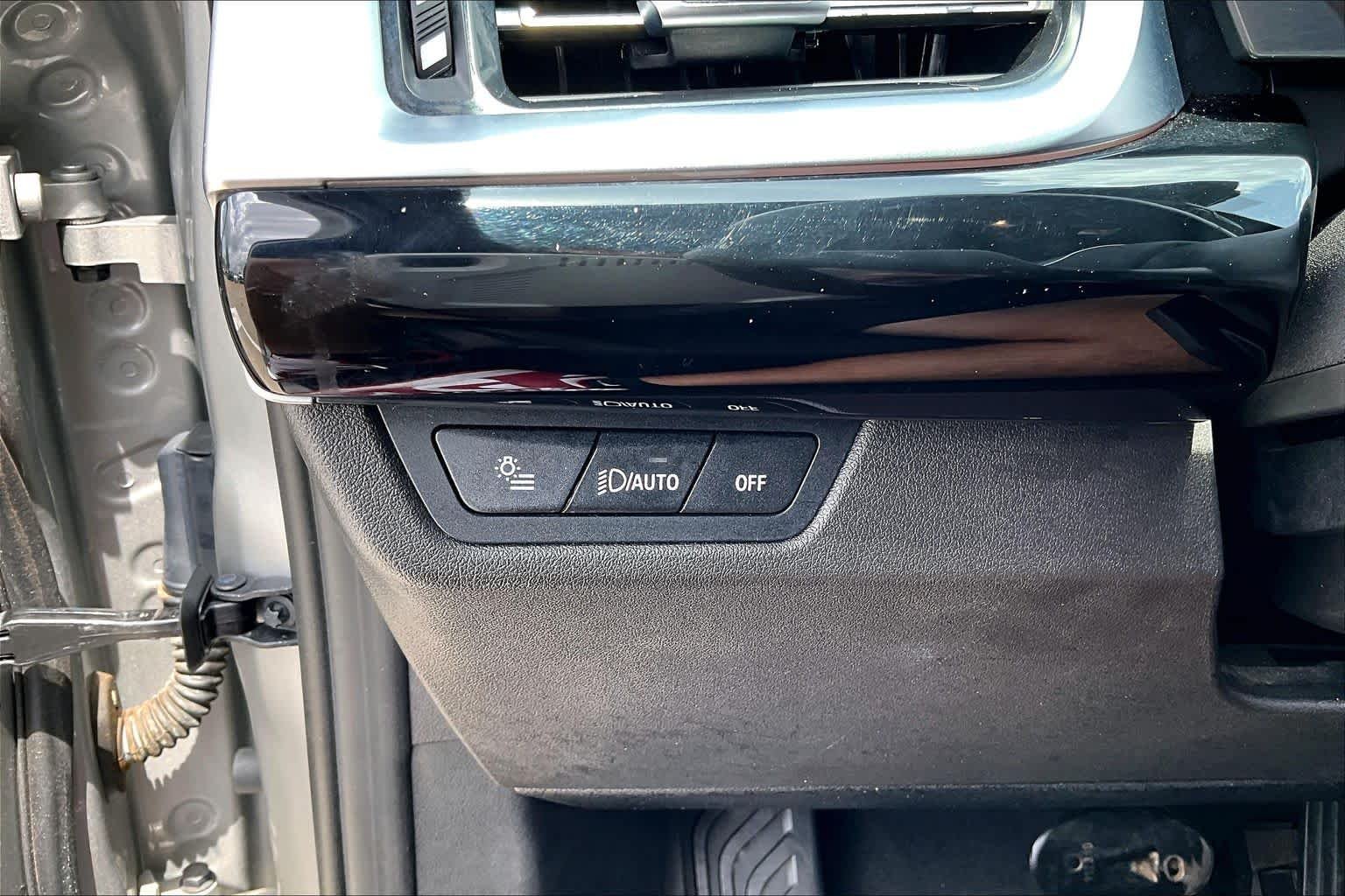 Used 2023 Space Silver Metallic BMW xDrive28i image 34