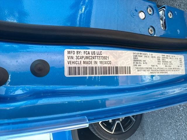 New 2026 Hydro Blue Pearl-Coat Exterior Paint Jeep Overland image 31