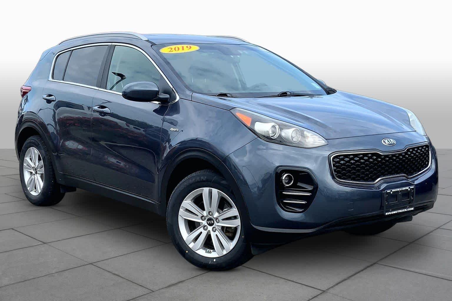 Used 2019 Pacific Blue Kia LX image 3