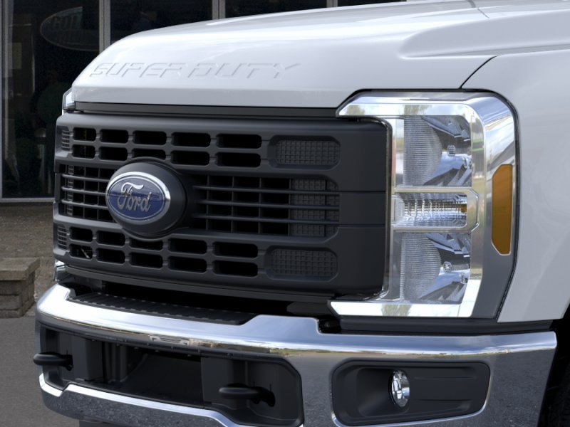 New 2026 Oxford White Ford XL image 18