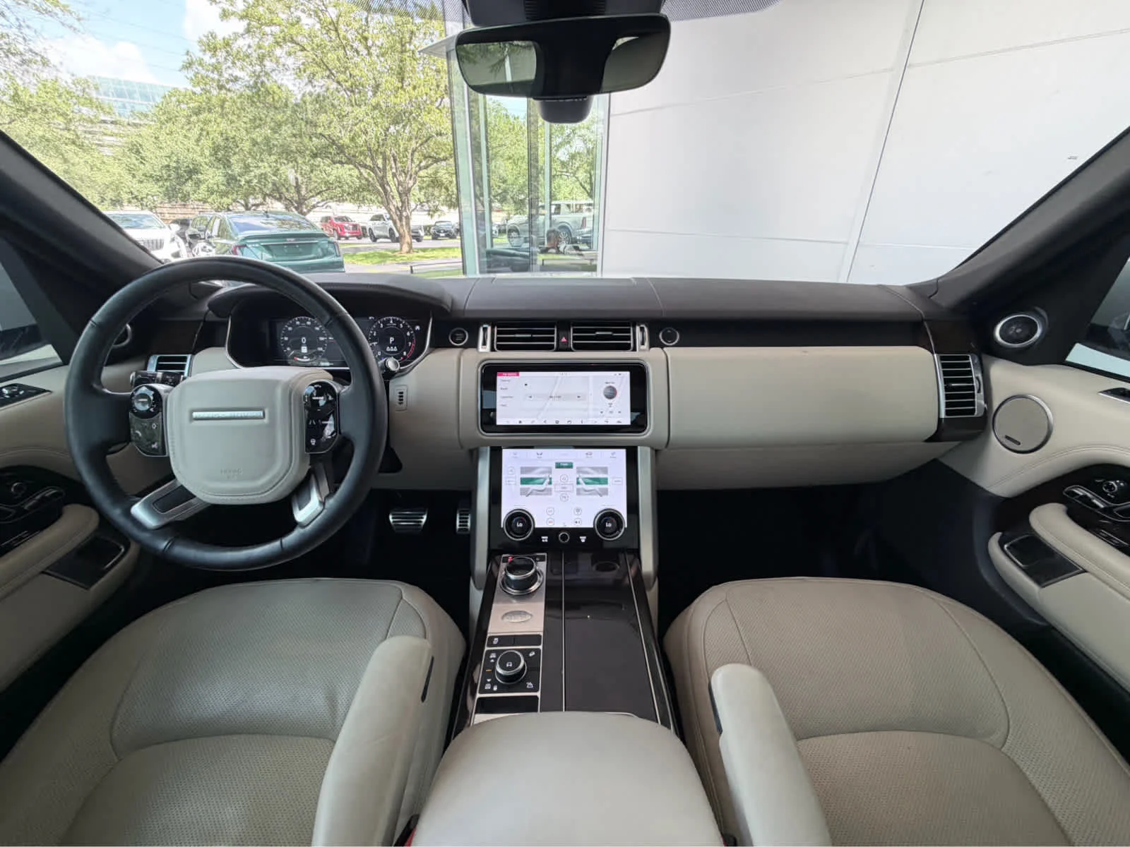 Used 2021  Land Rover Westminster image 26
