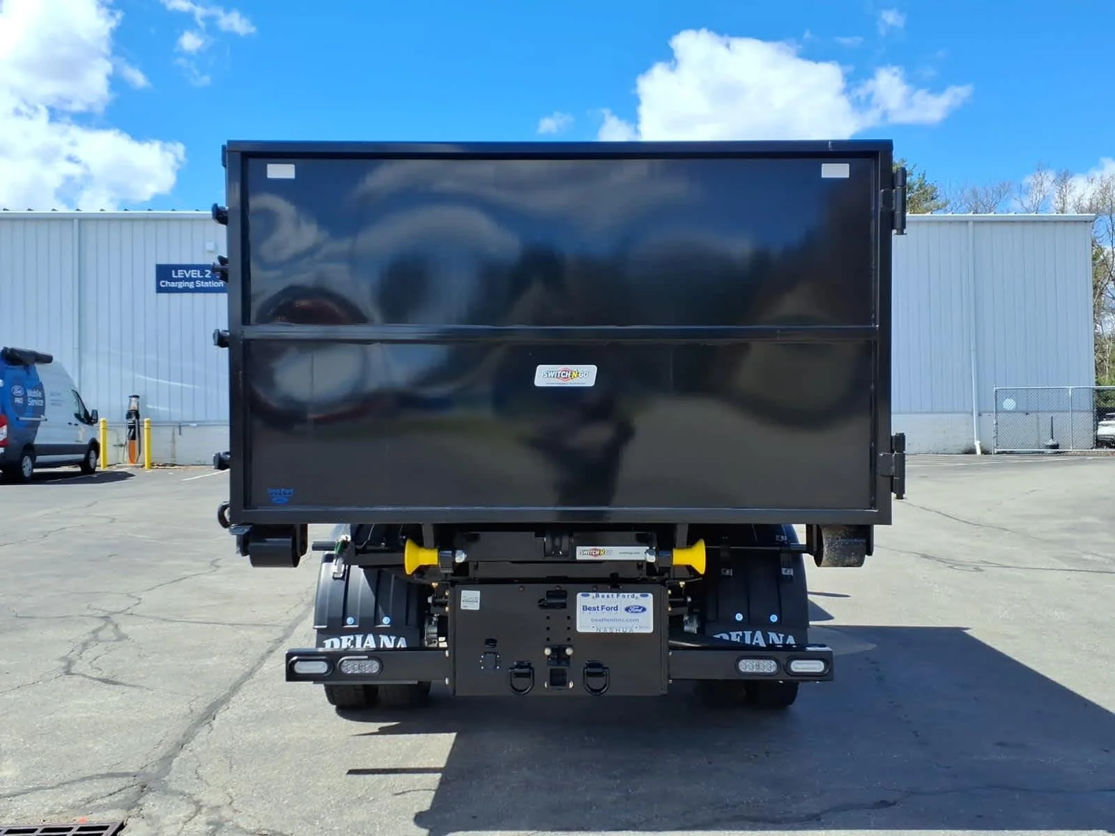 New 2026 Oxford White Ford XL image 4