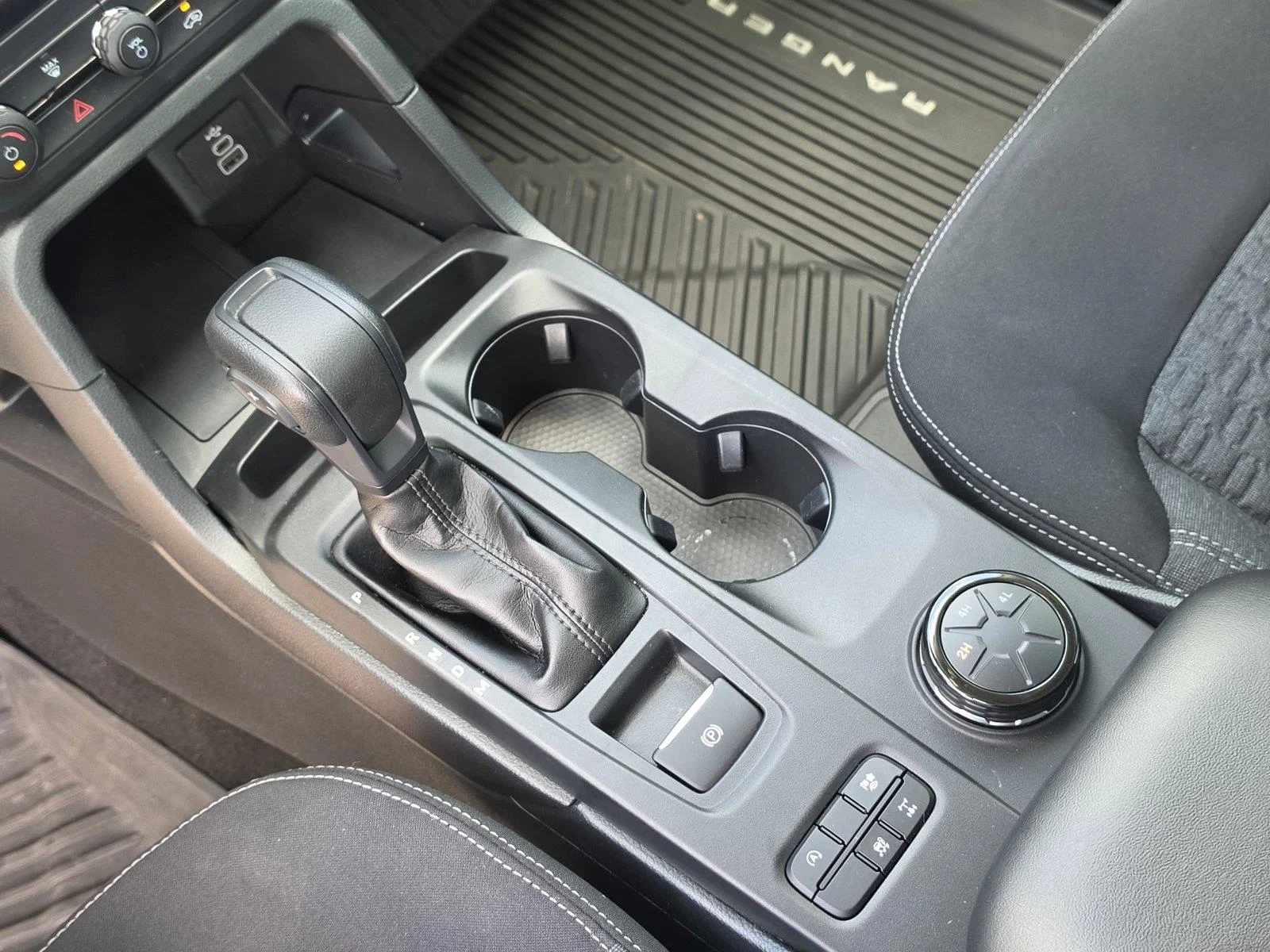 Used 2025 Desert Sand Ford XL image 27