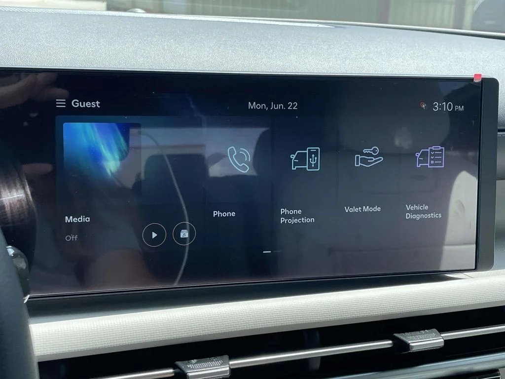New 2026 Silver Hyundai SEL Plus image 26