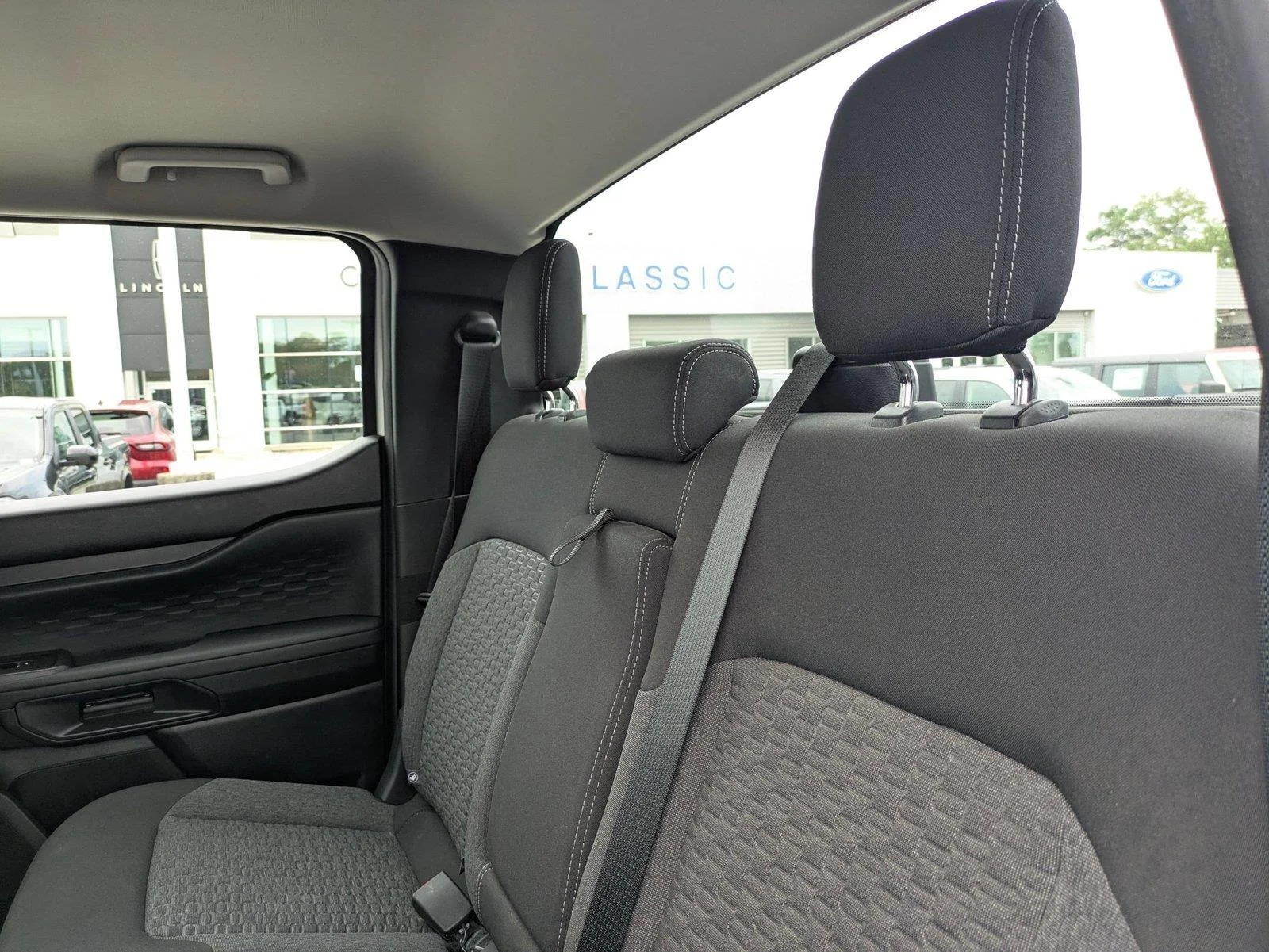 Used 2024 Oxford White Ford XL image 24
