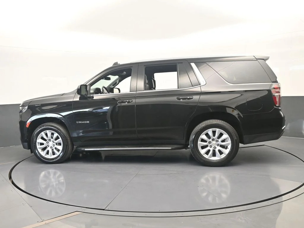 Used 2022 Black Chevrolet LT image 2