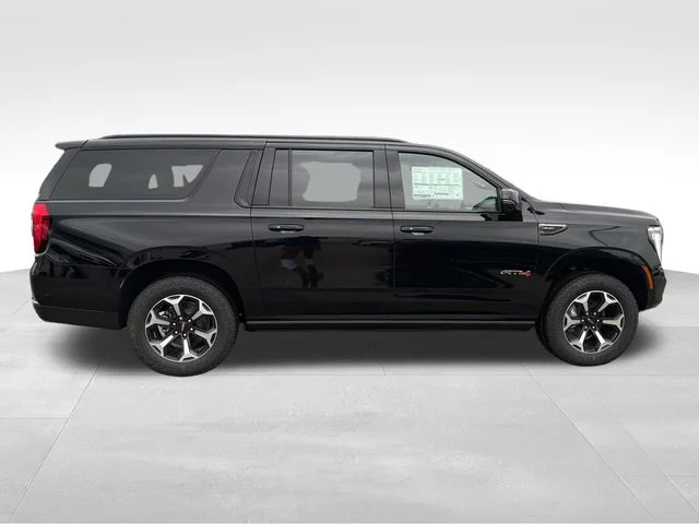 2026 GMC Yukon XL AT4 - Photo 8