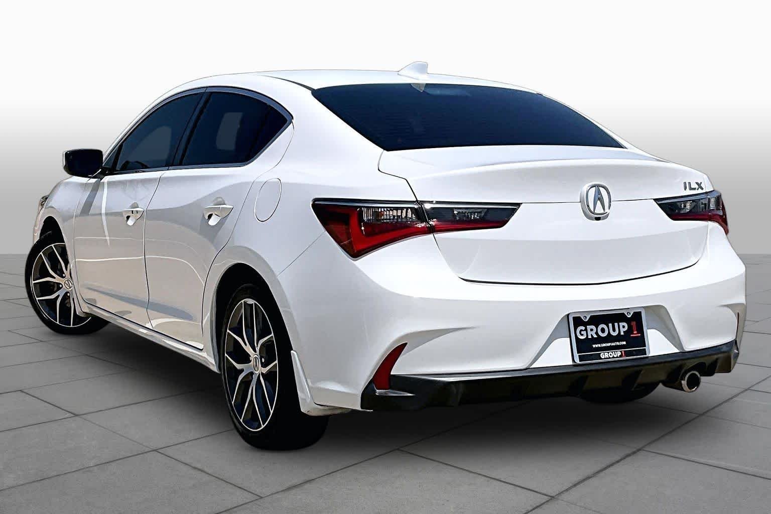 Used 2021 Platinum White Pearl Acura w/Premium Package image 12