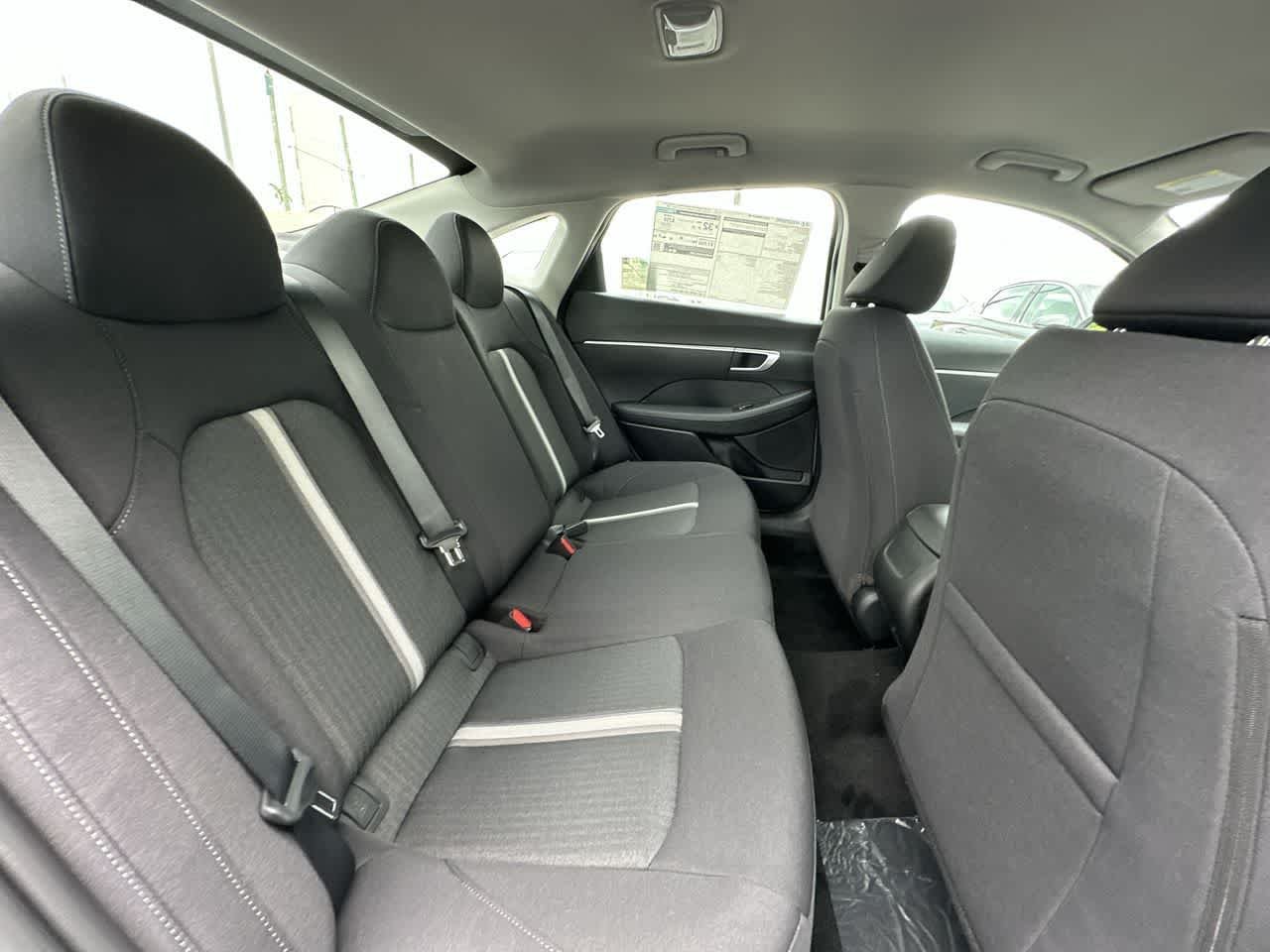 New 2026 Aero Silver Hyundai SE image 26