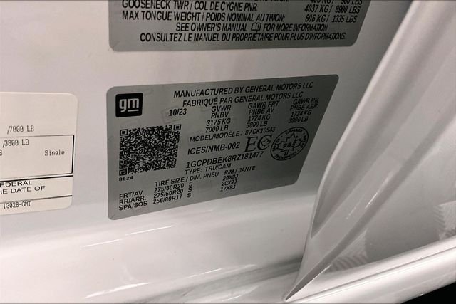 Used 2024 Summit White Chevrolet Custom image 39