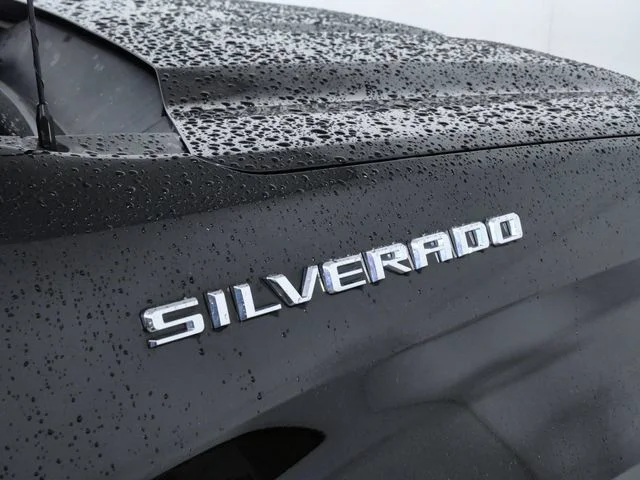 Used 2019 Black Chevrolet LT image 9