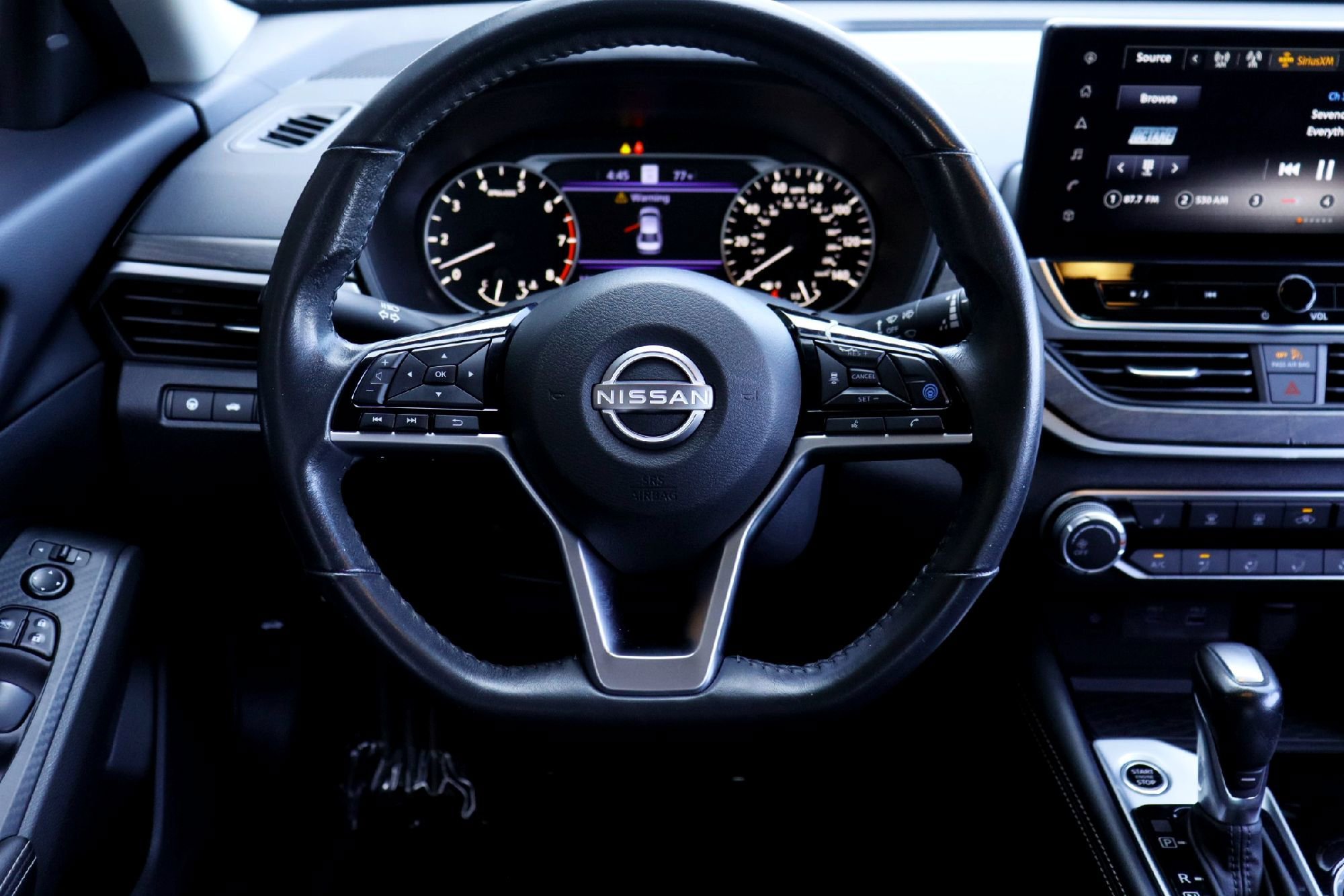 Used 2024 Super Black Nissan 2.5 SV image 24