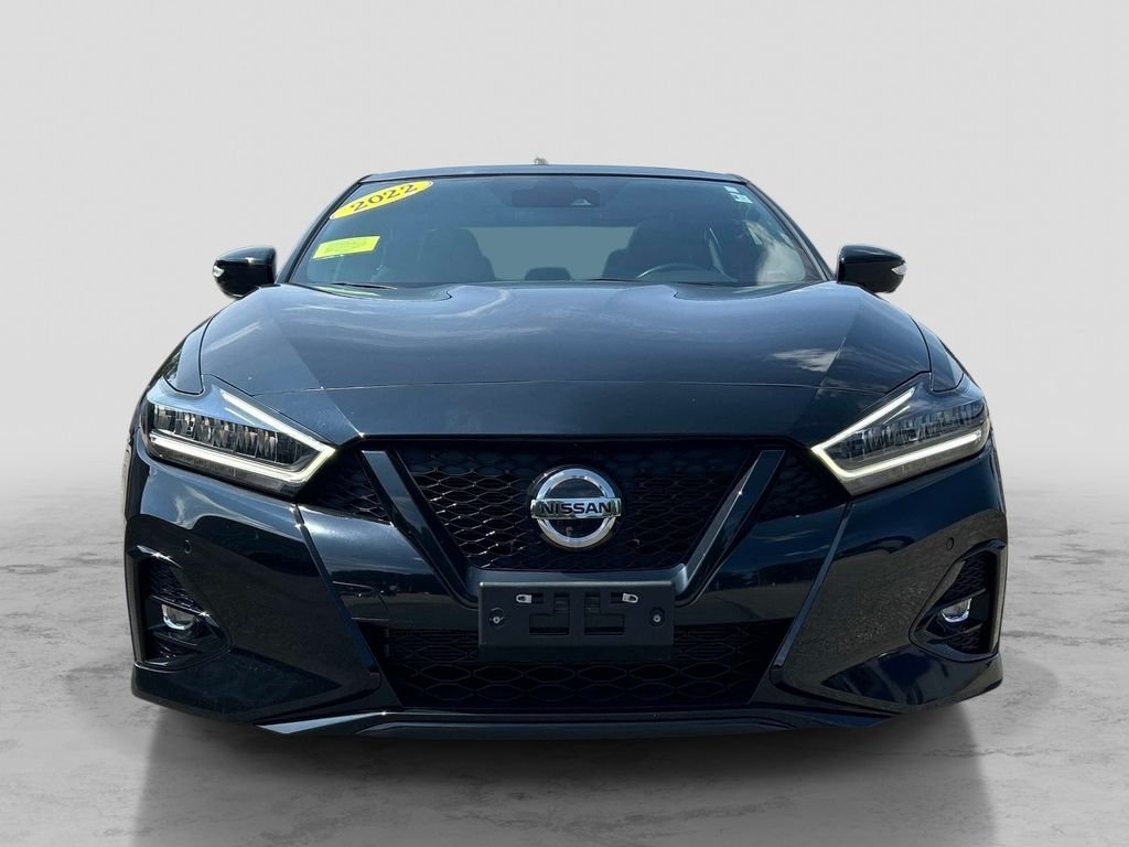 Used 2022 Black Nissan SR image 8