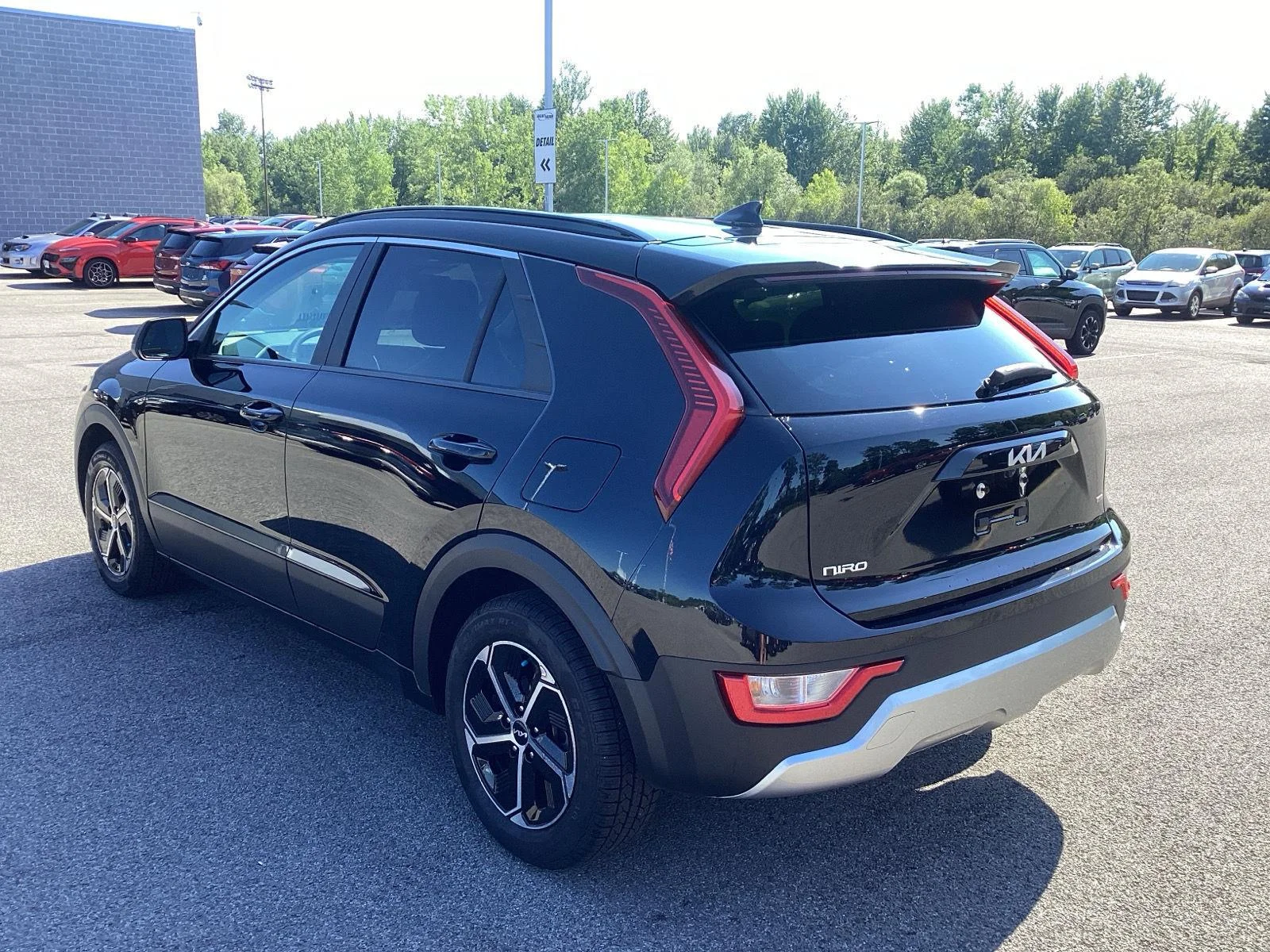 Used 2024 Aurora Black Pearl Kia LX image 5