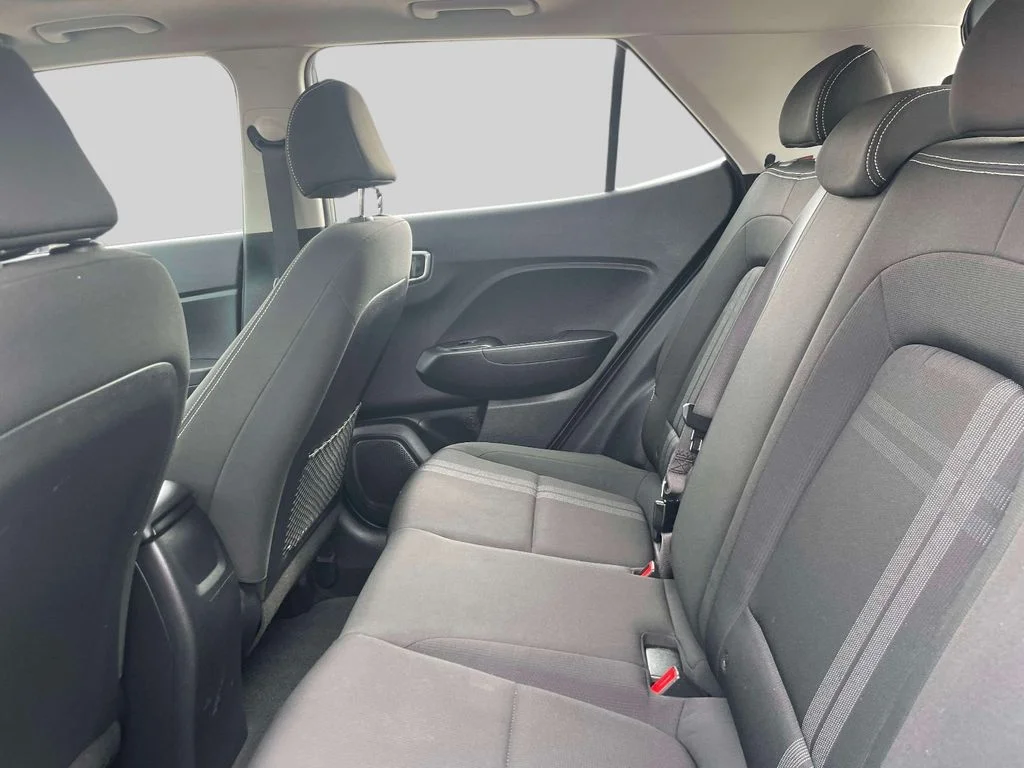 Used 2022 Gray Hyundai SEL image 12