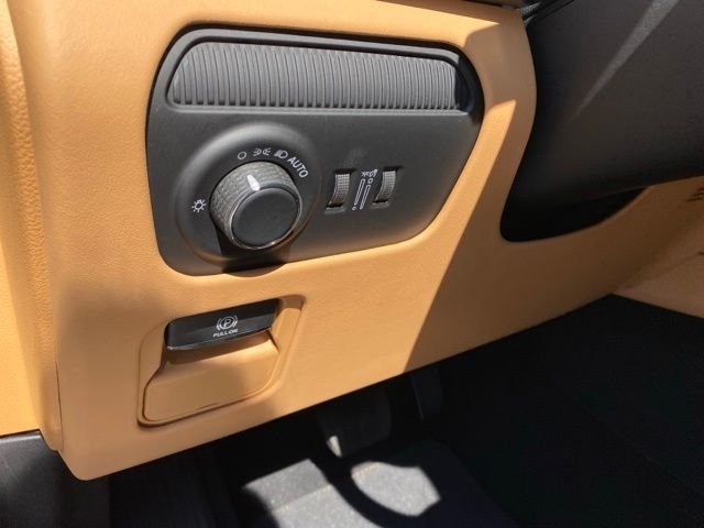 New 2026 Fathom Blue Pearl-Coat Exterior Paint (Late Availability) Jeep Summit Reserve image 22
