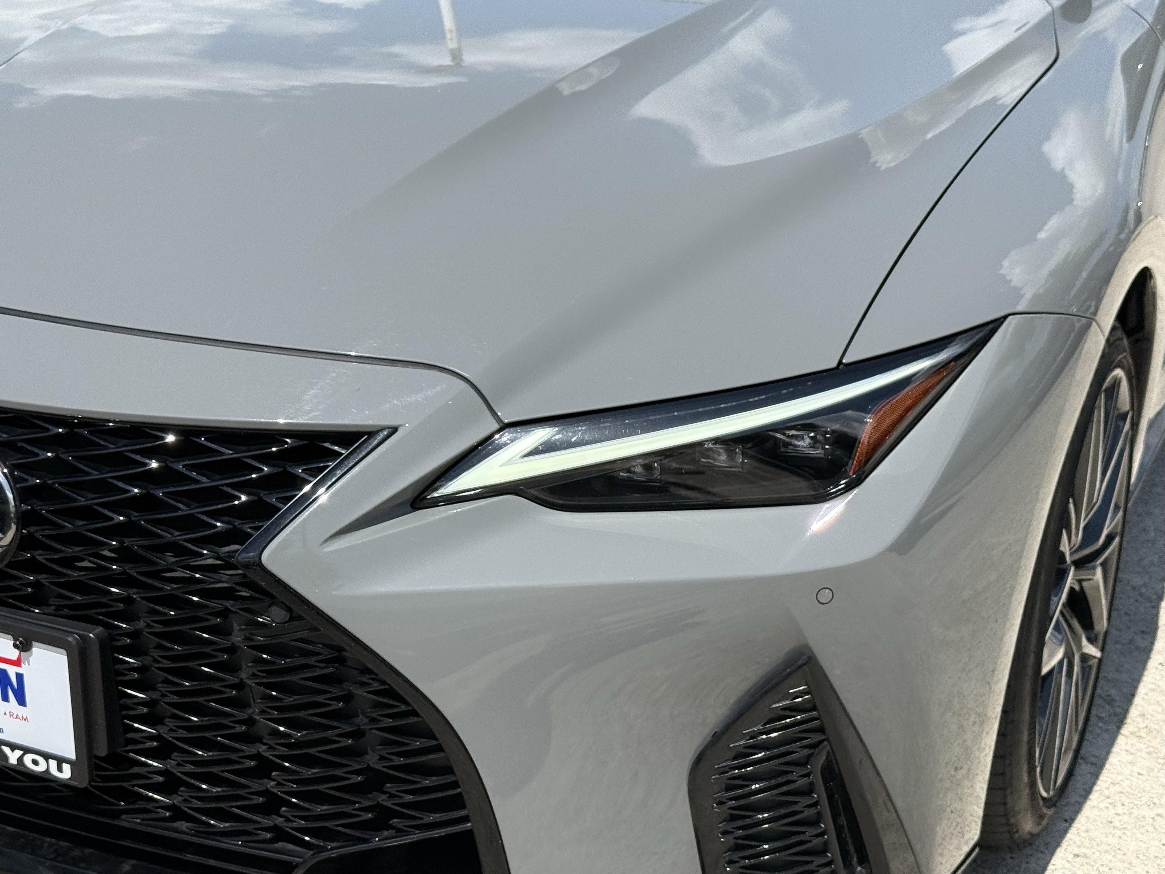 Used 2025  Lexus  image 10