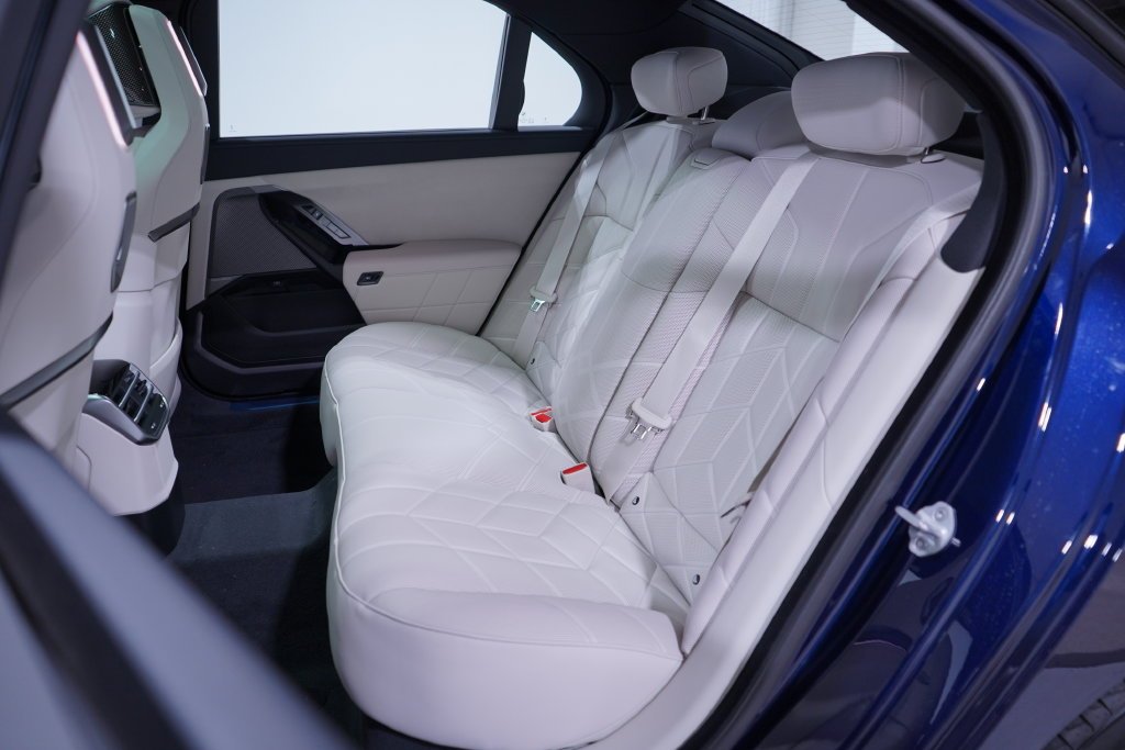 New 2027 Blue BMW  image 10