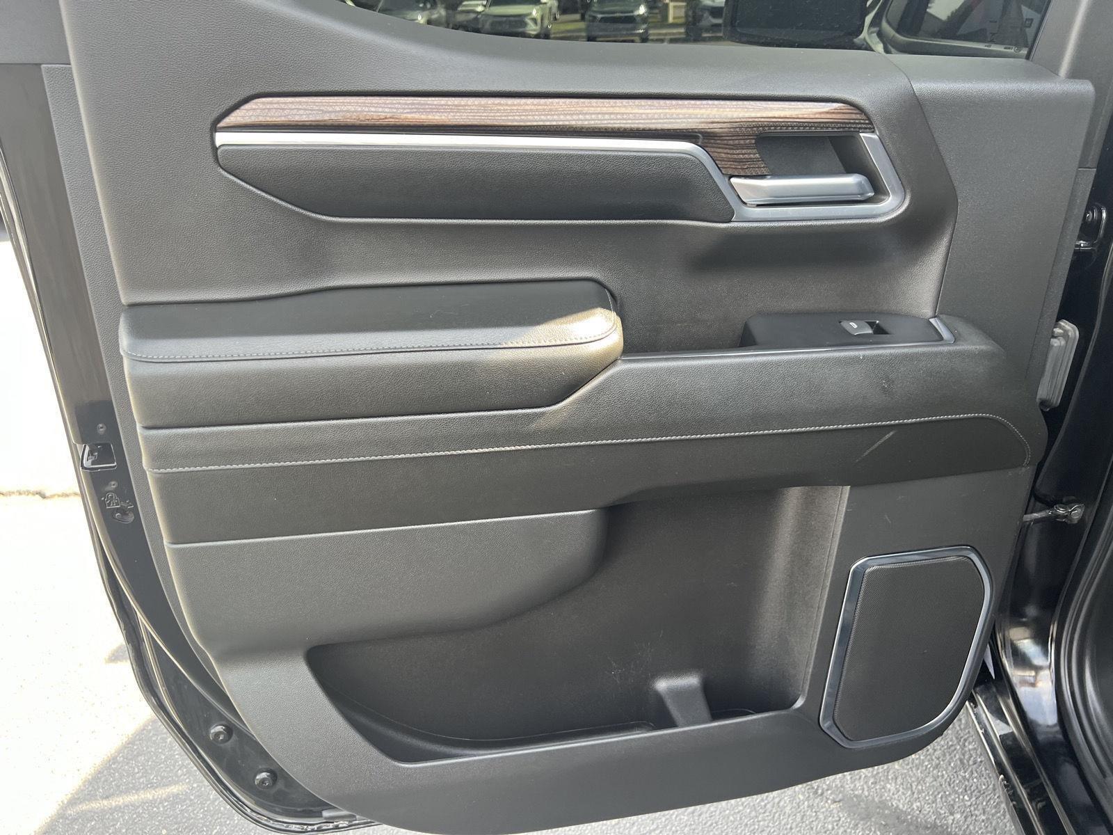 2024 Chevrolet Silverado 1500 RST - Photo 28