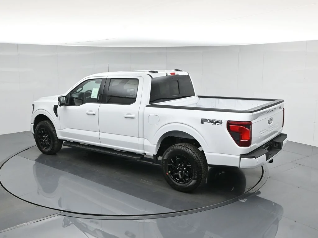 New 2026 Oxford White Ford XLT image 44