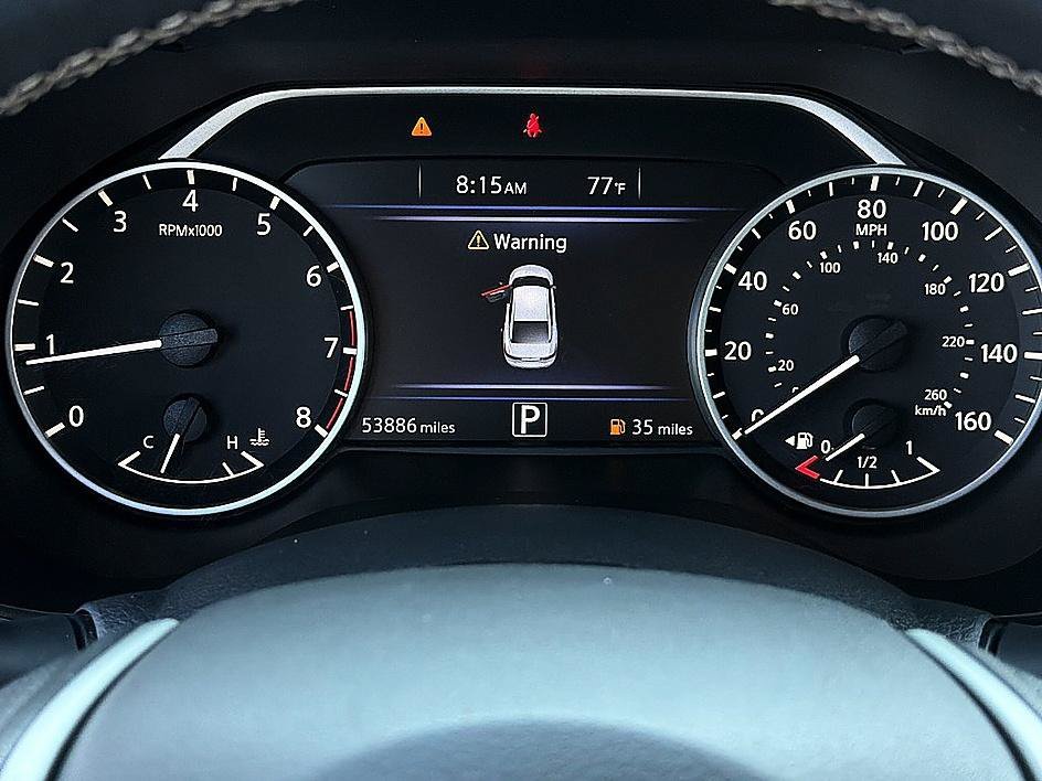 Used 2018 Pearl White Nissan SV image 10