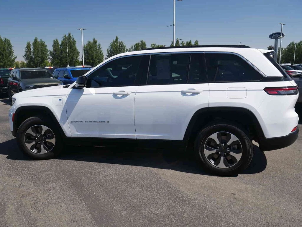 Certified Used 2024 White Jeep 4xe image 19