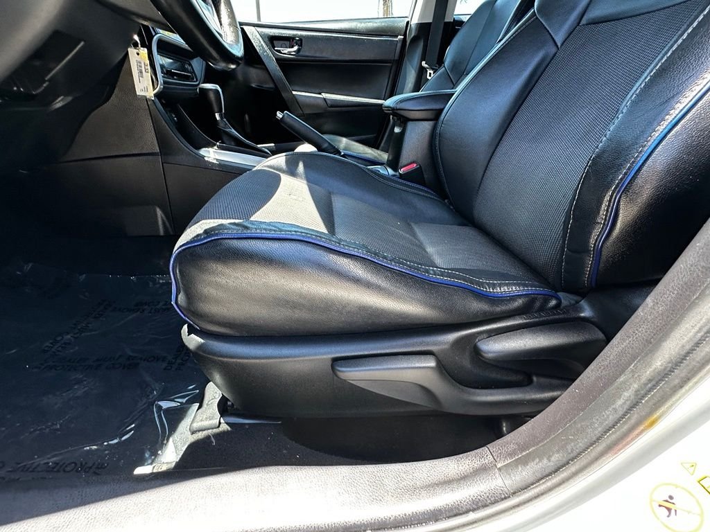 Used 2019 White Toyota SE image 19