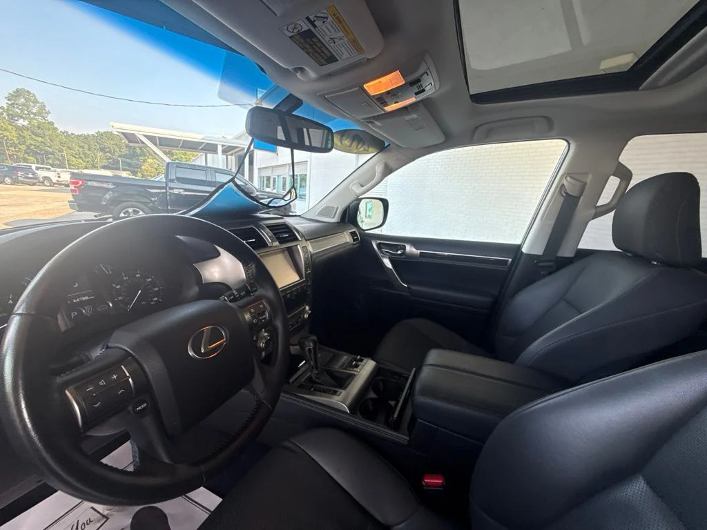 Used 2019 Silver Lexus 460 image 28