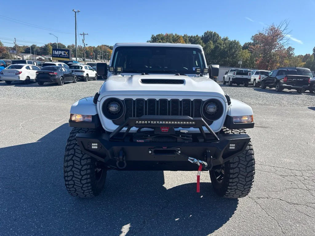 Used 2025 White Jeep Sport S image 8