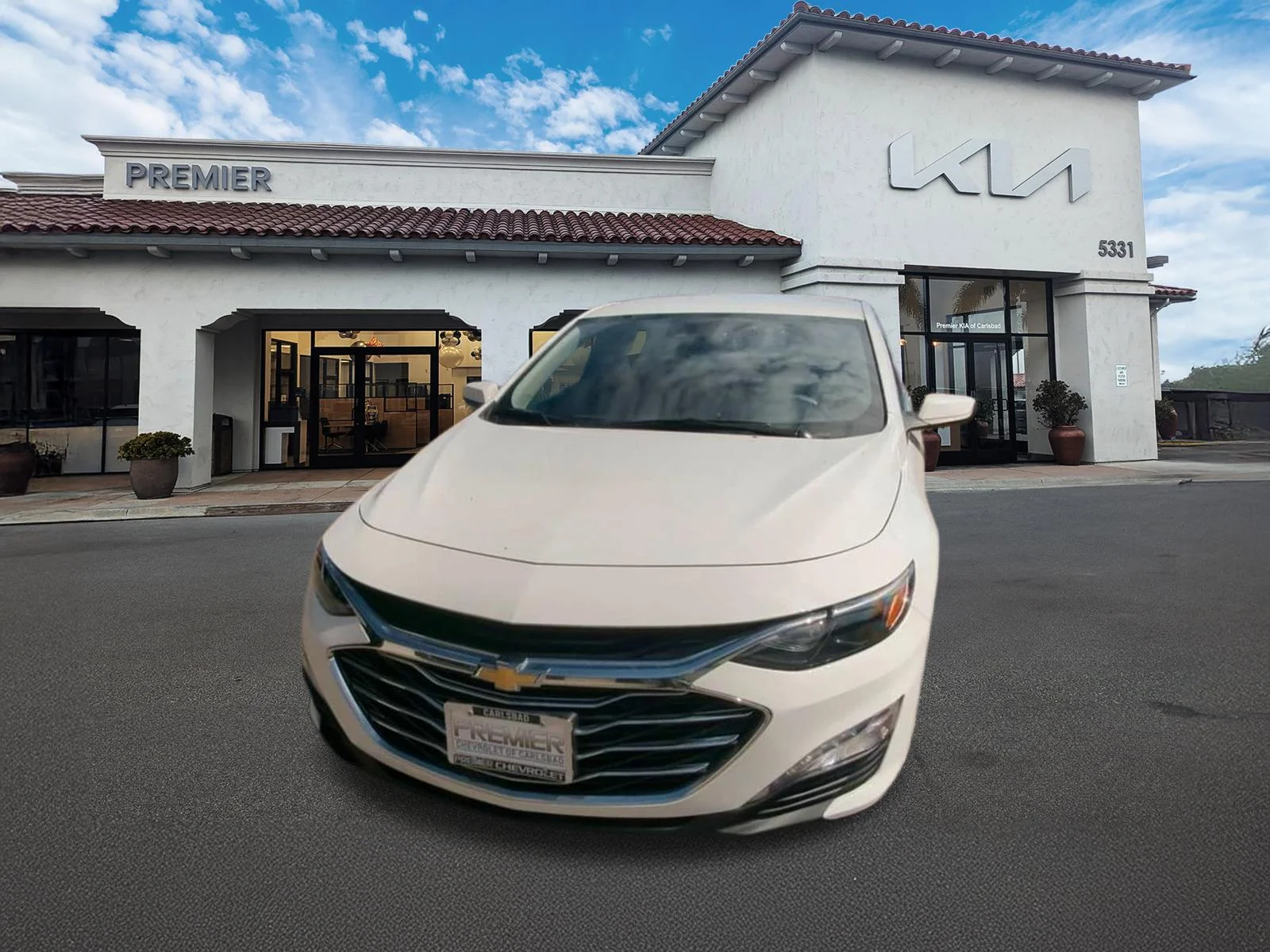 Used 2023 Summit White Chevrolet LT image 3