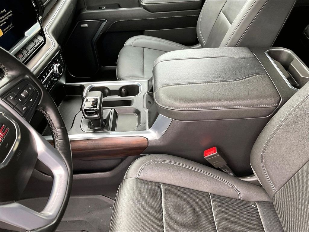 Used 2023 White GMC SLT image 20