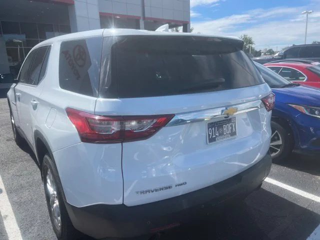 Used 2020 White Chevrolet LS image 8