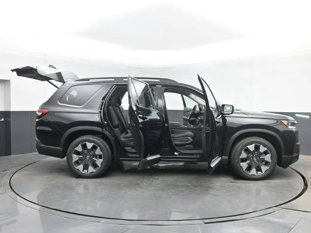 New 2026 Smoke Blue Pearl Honda Touring image 56