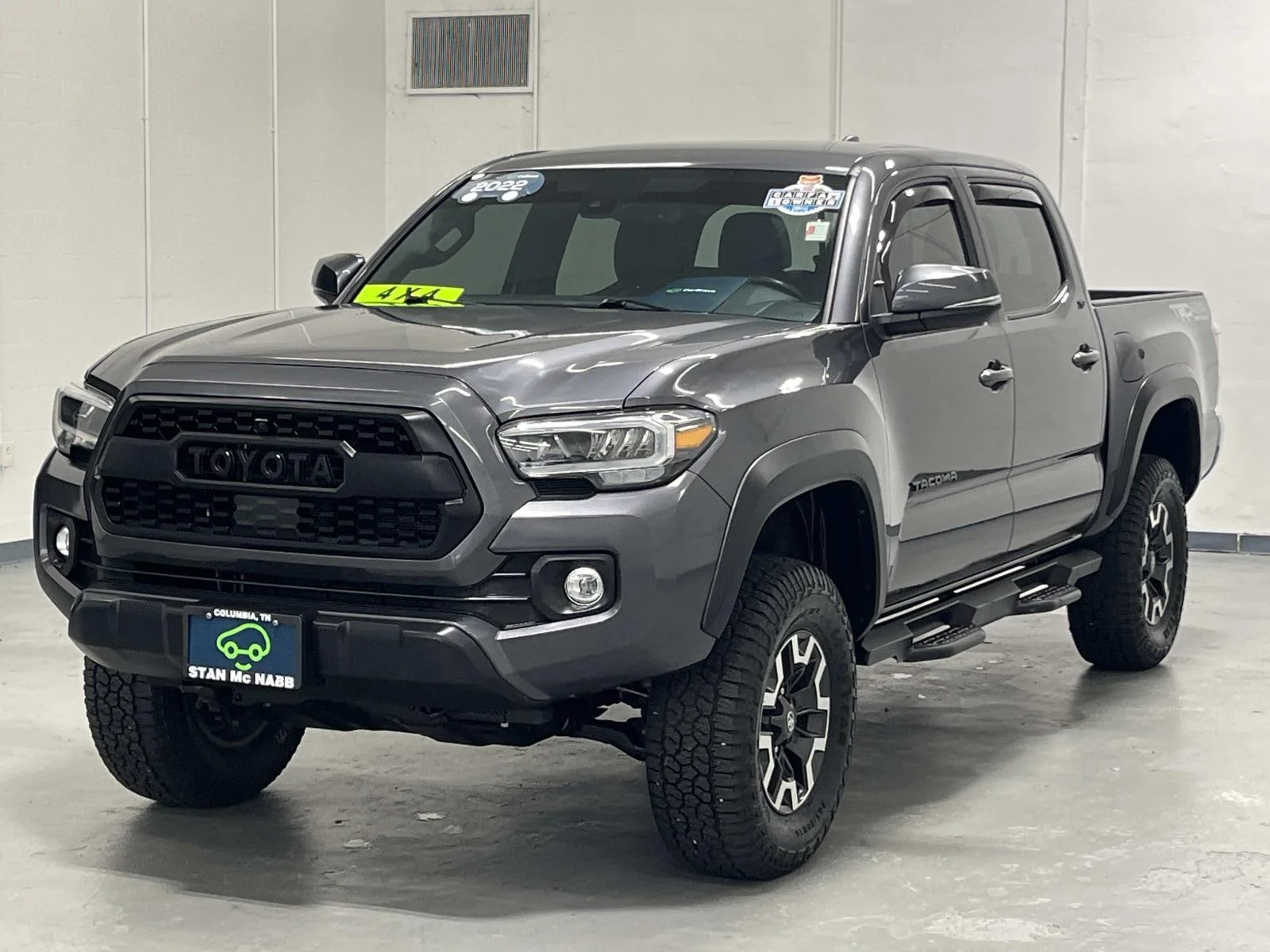 Used 2022 Magnetic Gray Metallic Toyota TRD Off Road Double Cab 3.5L V6 1 Owner image 4