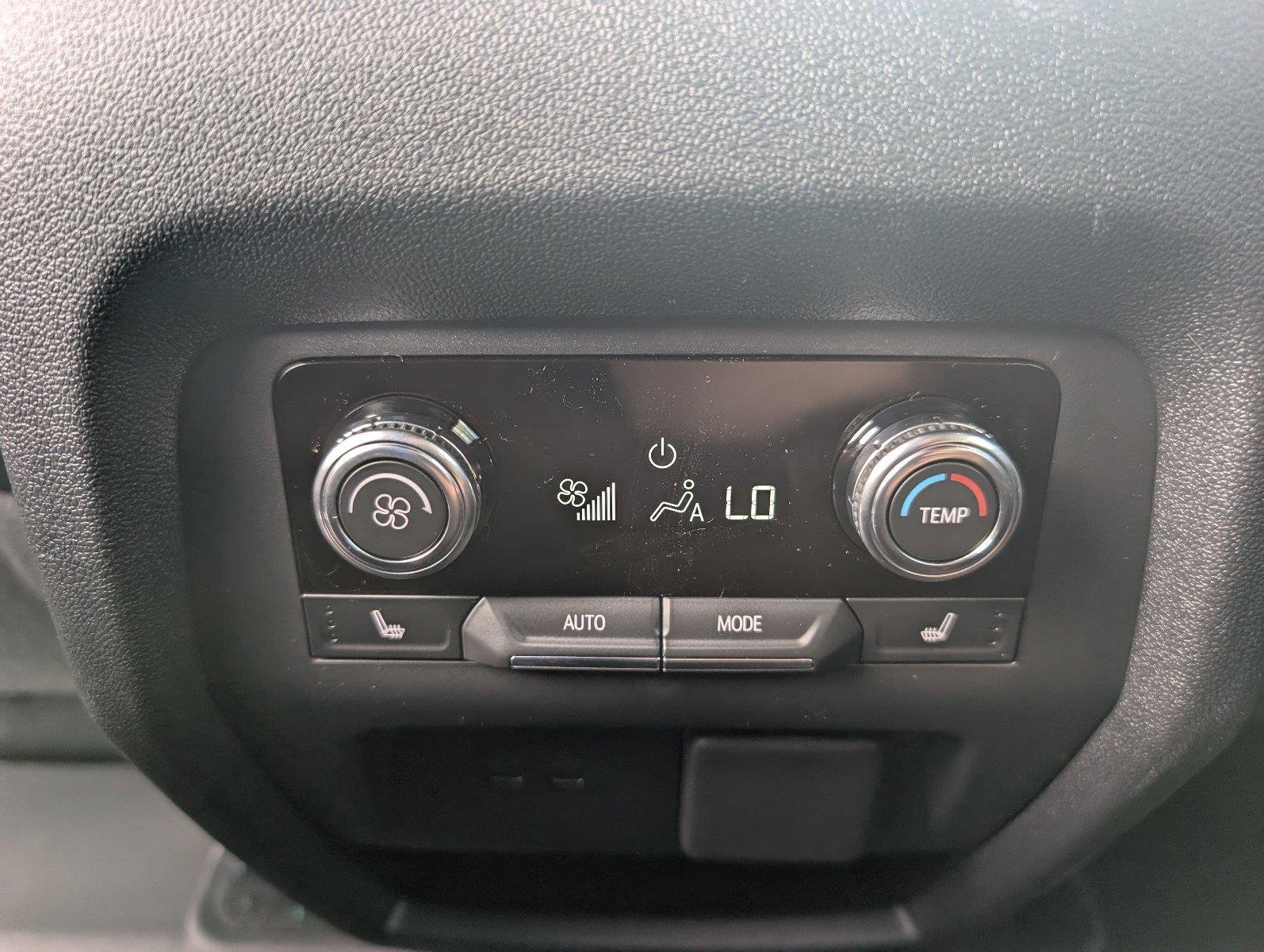 New 2027 Summit White GMC Elevation image 35