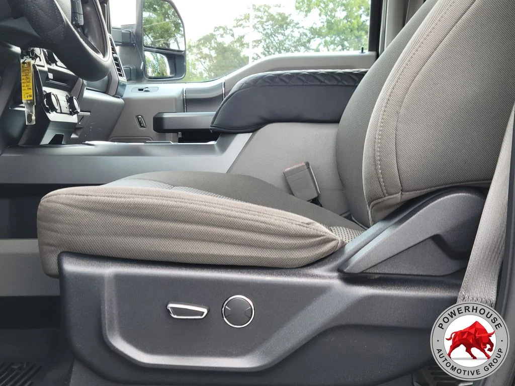 Used 2018 Black Ford XLT image 23