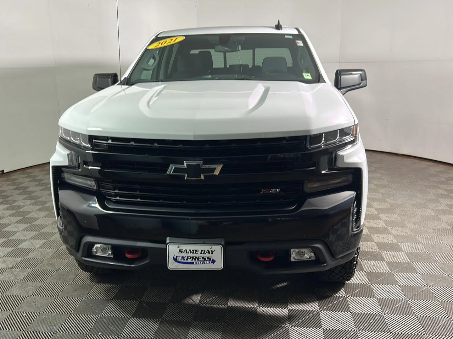 Used 2021 Summit White Chevrolet LT Trail Boss image 11