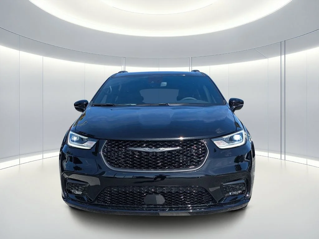 2026 Chrysler Pacifica Limited - Photo 9