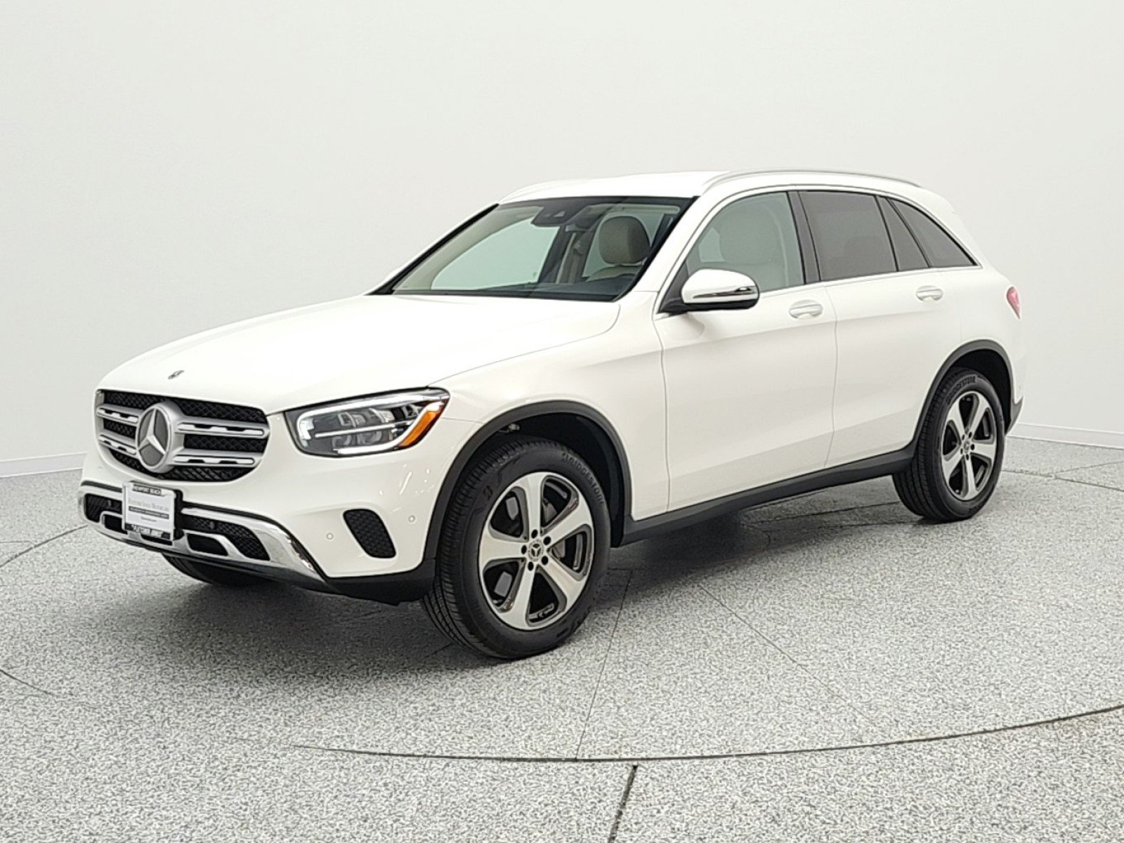 2022 Mercedes-Benz GLC GLC 300's photo